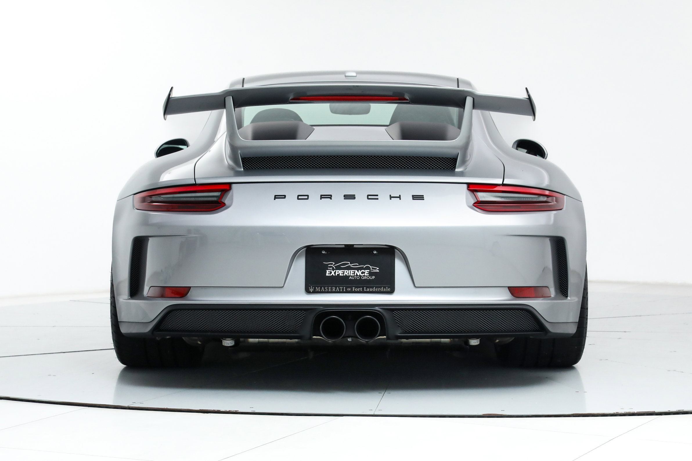 2018 Porsche 911 GT3 Coupe photo 4