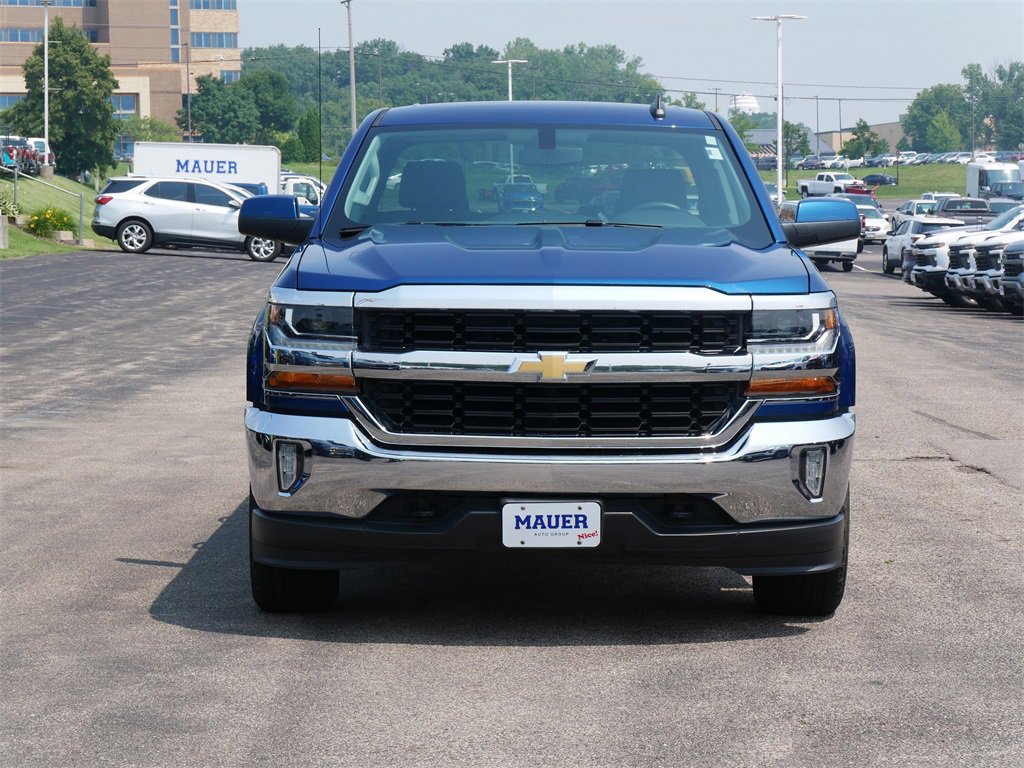 Used 2017 Chevrolet Silverado 1500 LT with VIN 3GCUKREC0HG350626 for sale in Inver Grove Heights, Minnesota