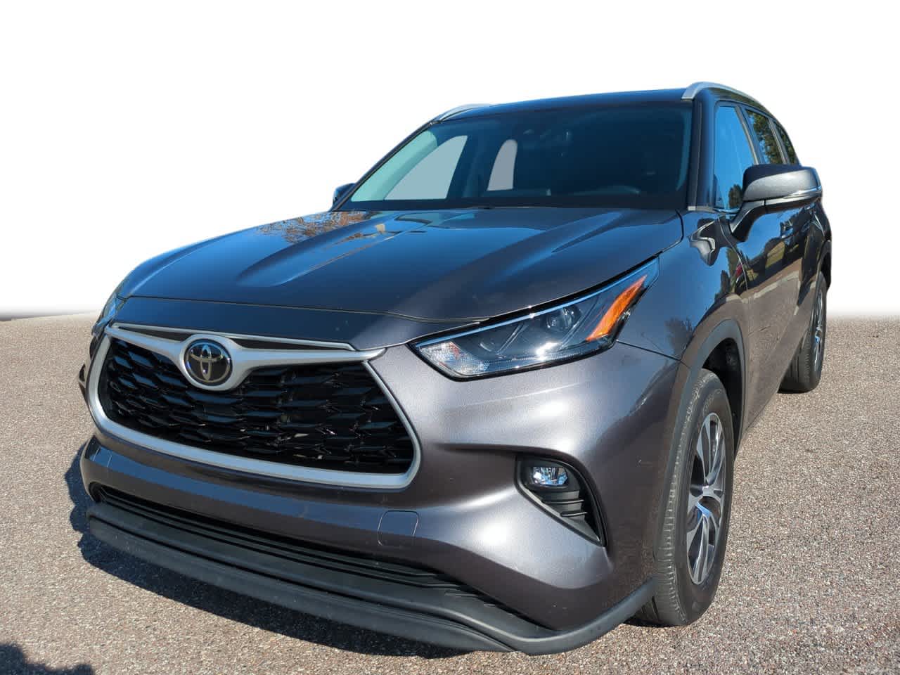 2023 Toyota Highlander XLE's photo