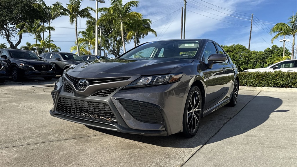 2023 Toyota Camry SE photo 29