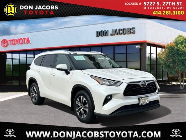 Used 2020 Toyota Highlander XLE For Sale Milwaukee WI | Oak Creek | #P19826