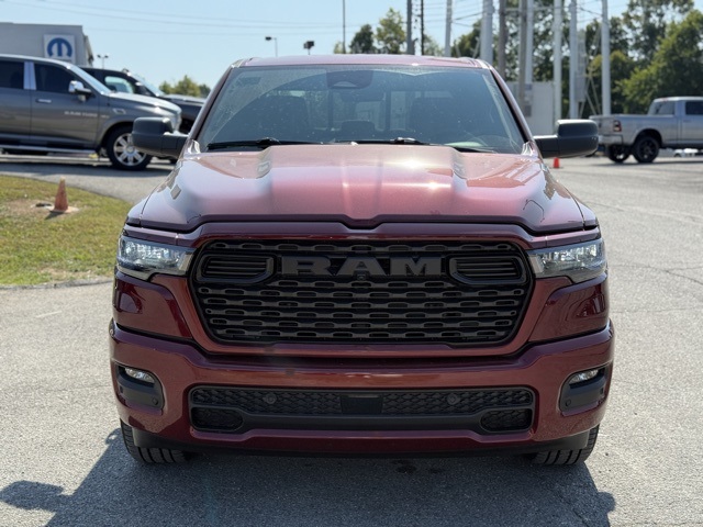 2025 Ram 1500 Tradesman photo 3