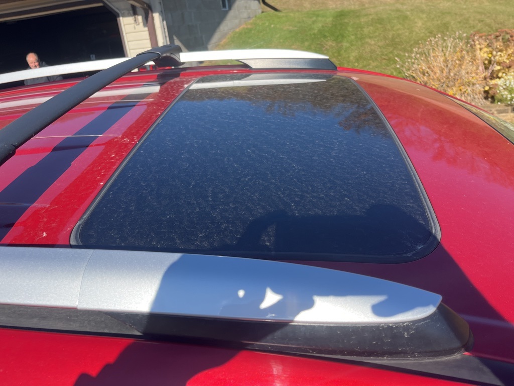 2013 Toyota RAV4 XLE photo 3