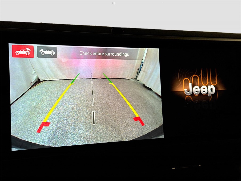 2025 Jeep Wrangler Sahara photo 26
