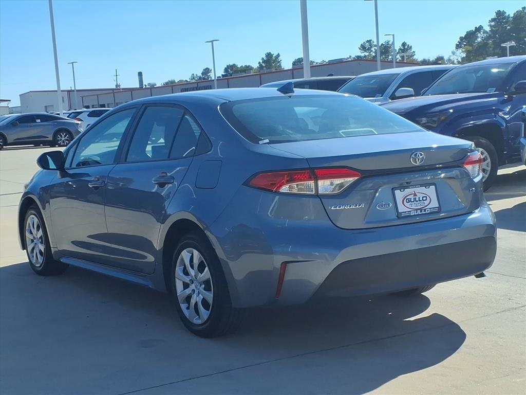 2024 Toyota Corolla LE photo 3