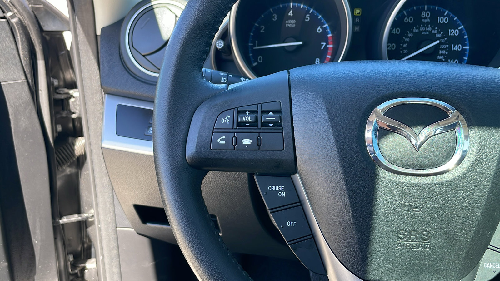 2013 Mazda Mazda3 Grand Touring photo 4