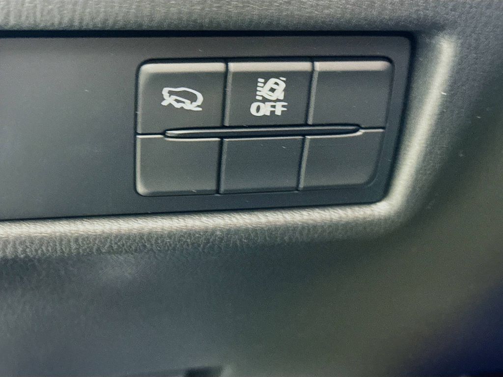 2025 Mazda CX-5 2.5 Select photo 10