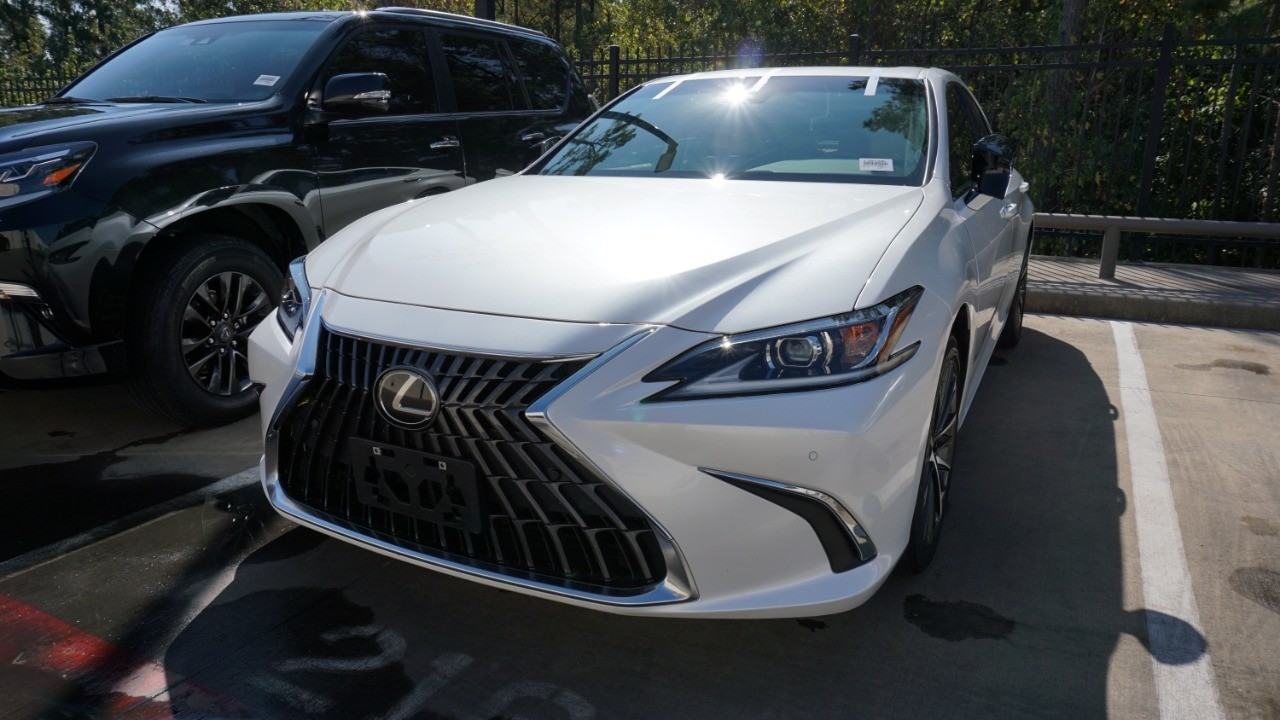 2024 Lexus ES Hybrid