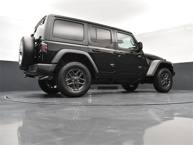 2025 Jeep Wrangler photo 23