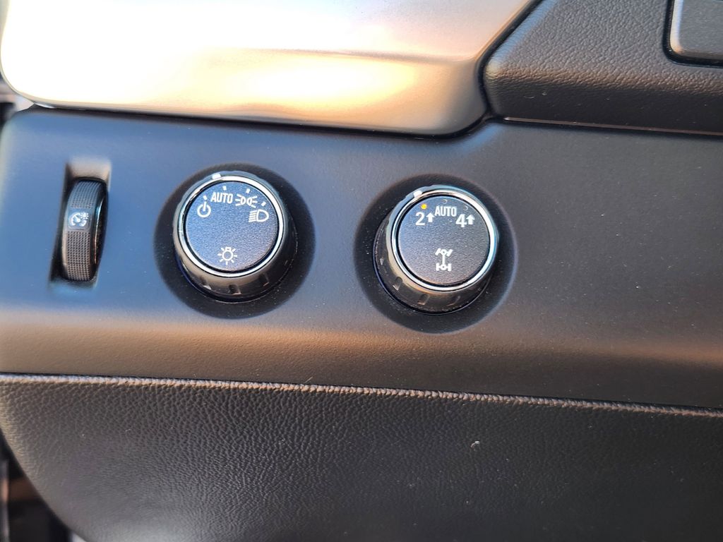 2019 Chevrolet Tahoe LS photo 12
