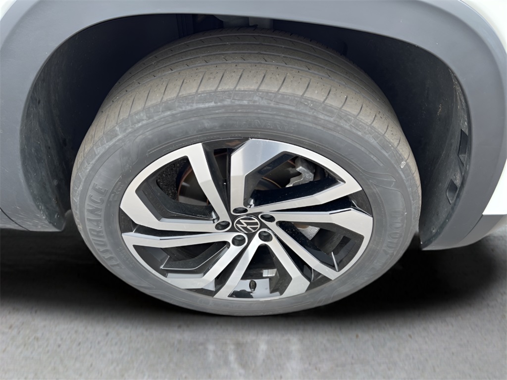 2022 Volkswagen Atlas SEL photo 10