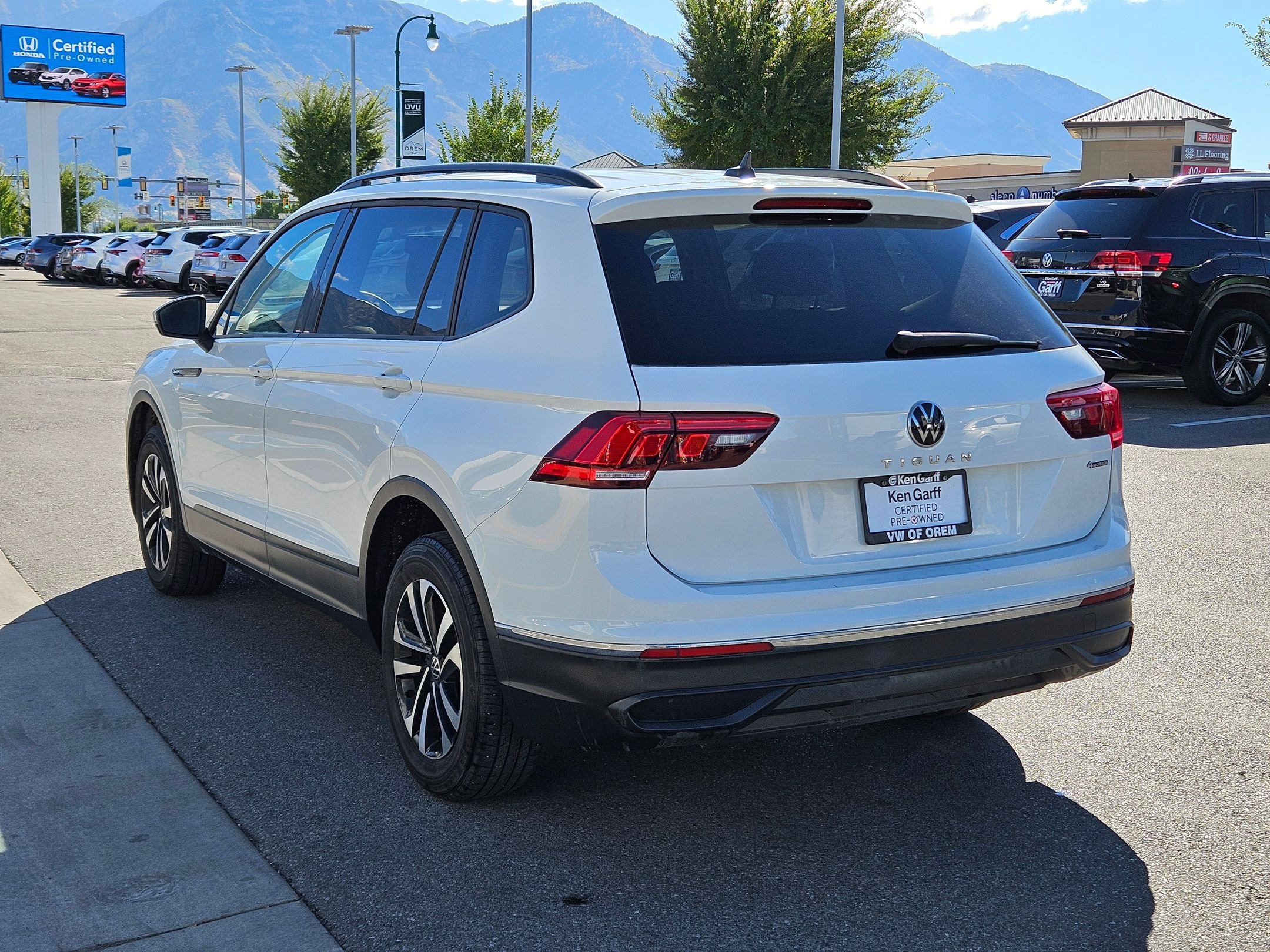 2022 Volkswagen Tiguan S photo 4