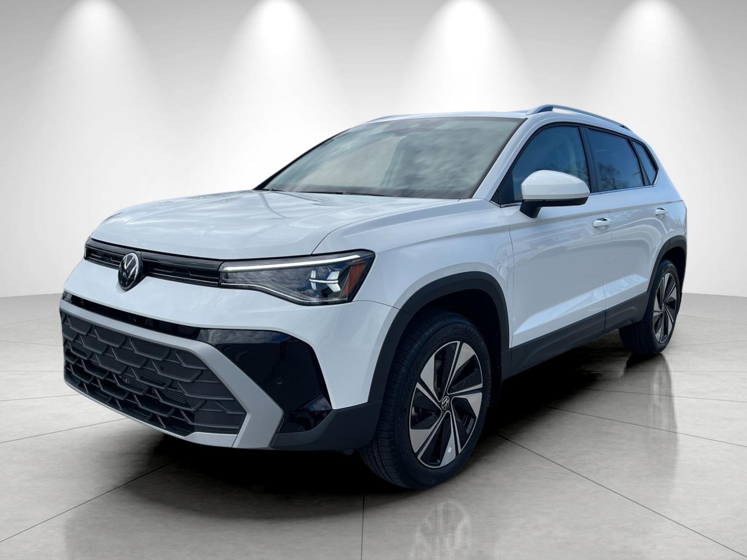 2026 Volkswagen Taos SE's photo