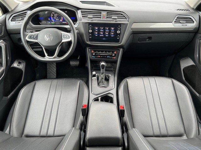 2024 Volkswagen Tiguan SE Wolfsburg Edition photo 18