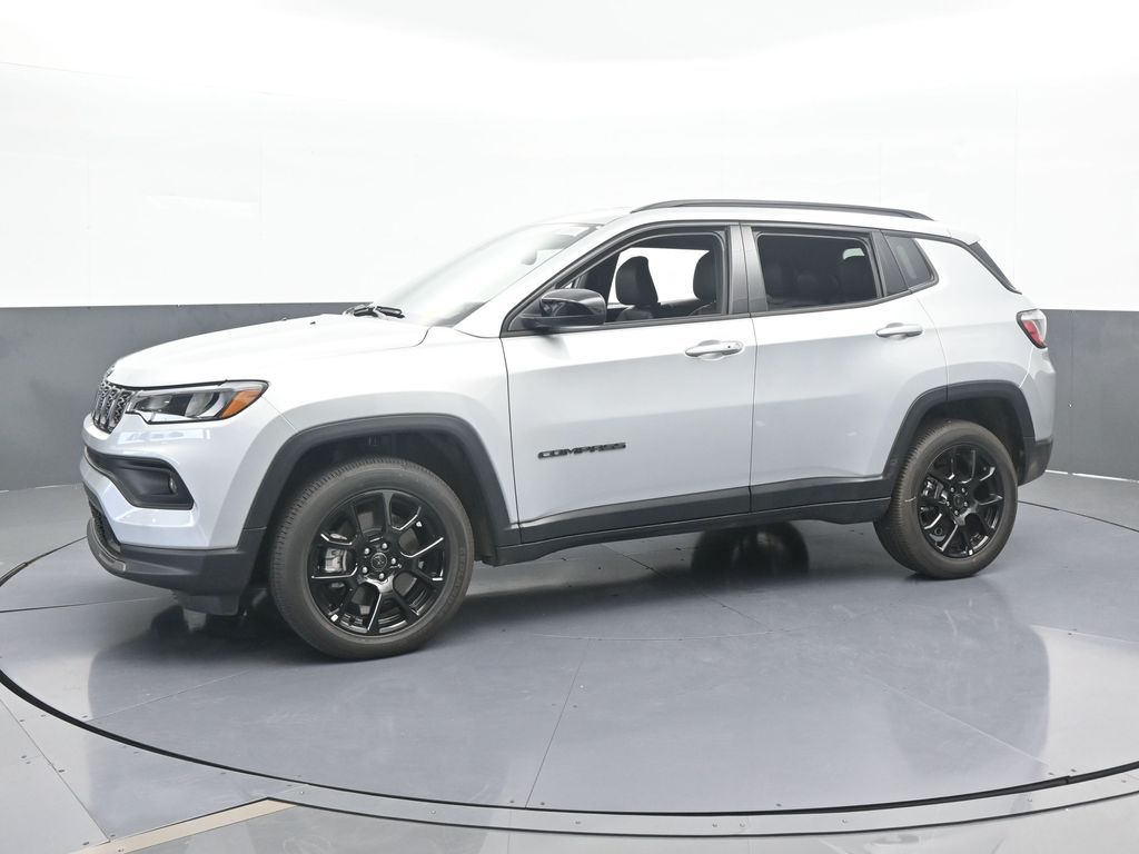2026 Jeep Compass Latitude Altitude photo 2