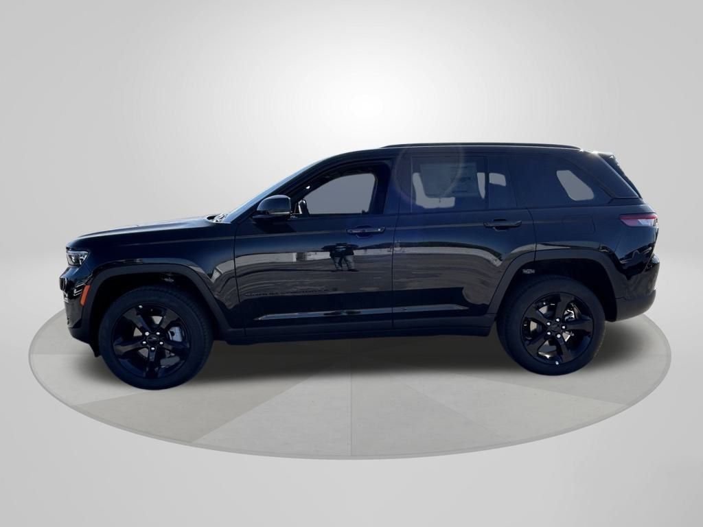 2025 Jeep Grand Cherokee Limited photo 4