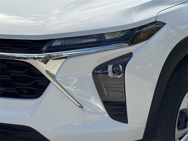 2024 Chevrolet Trax LS photo 13