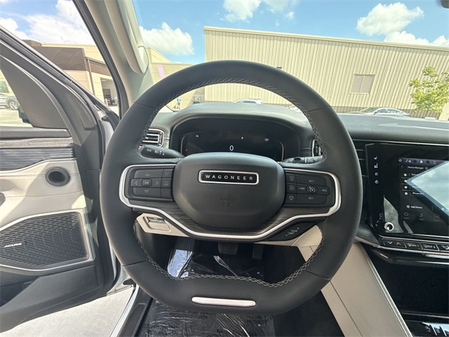 2023 Jeep Wagoneer Series III photo 12