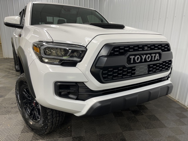 2020 Toyota Tacoma TRD Pro V6 photo 10