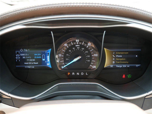 2017 Ford Fusion Energi Platinum photo 17