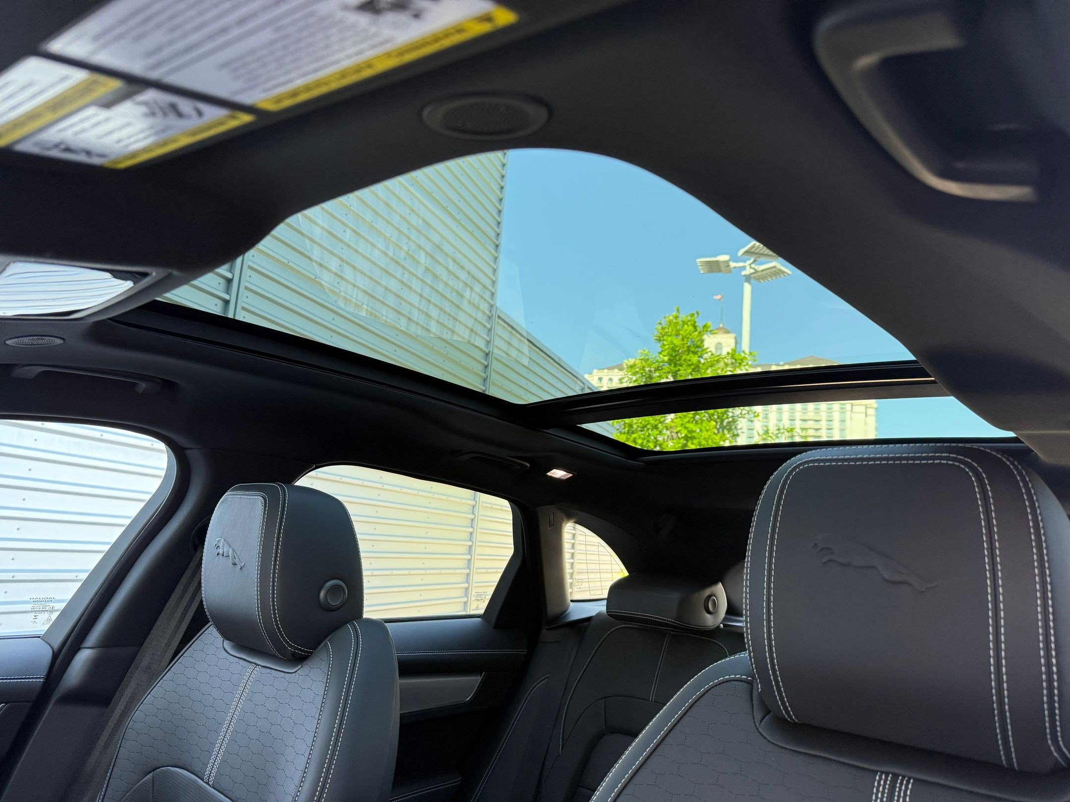 2026 Jaguar F-PACE P250 R-Dynamic S photo 12