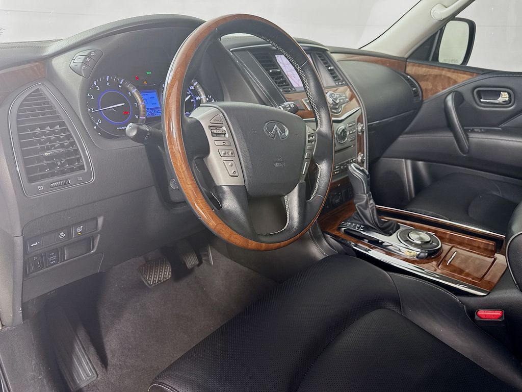 2019 Infiniti QX80 Luxe photo 8