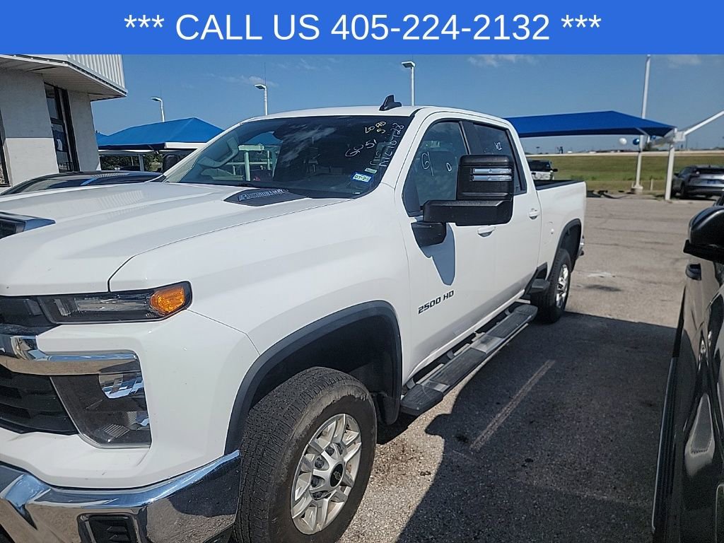 2024 Chevrolet Silverado 2500HD LT photo 3
