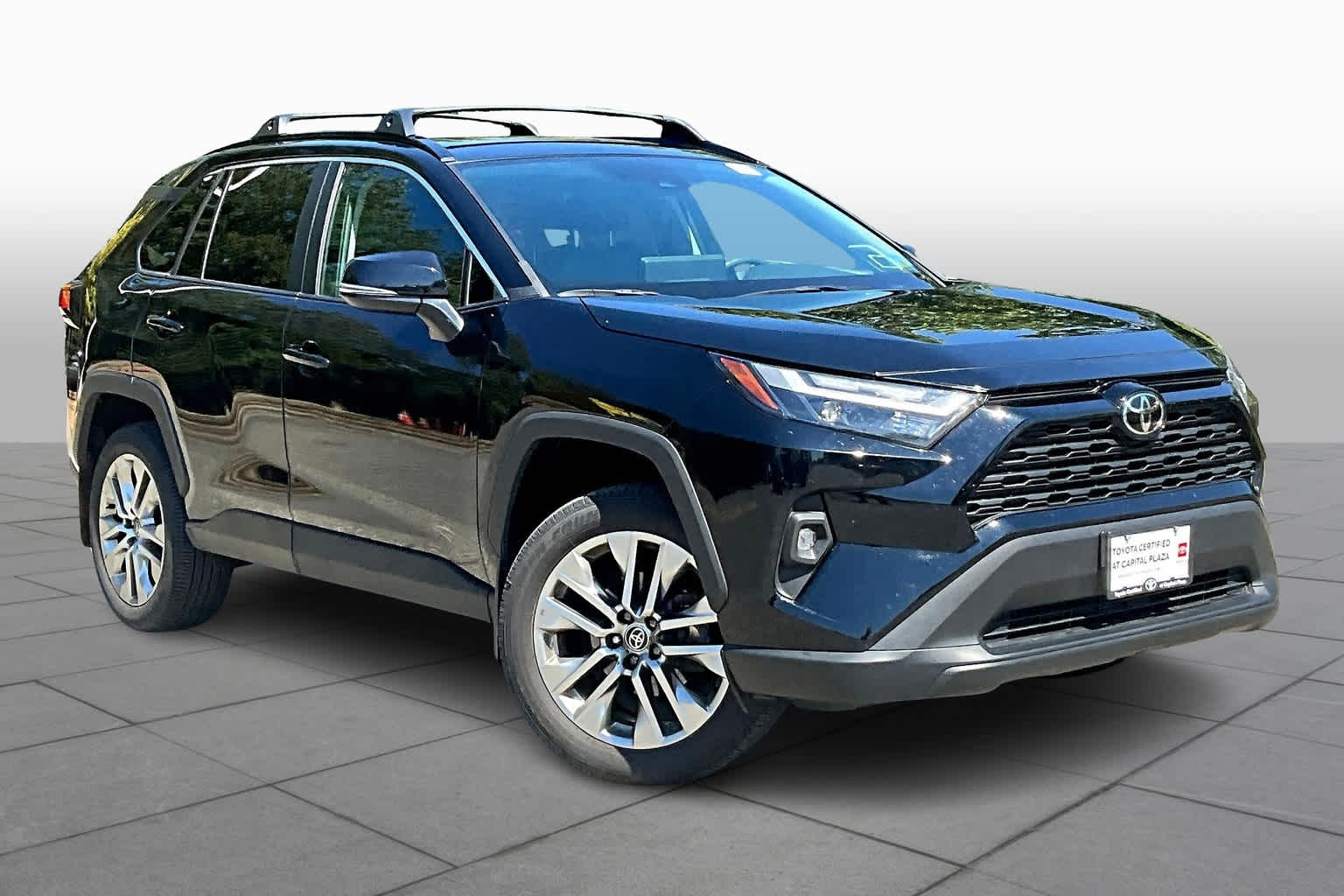 2023 Toyota RAV4 XLE Premium photo 2