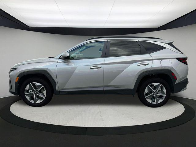 2026 Hyundai Tucson SEL photo 3