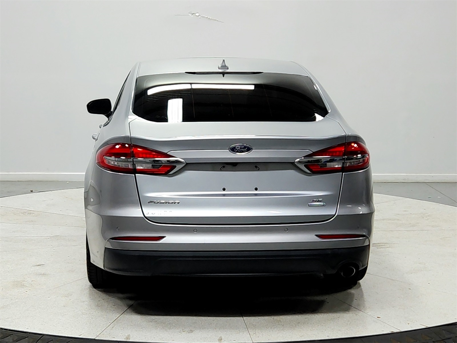 2020 Ford Fusion SE photo 6