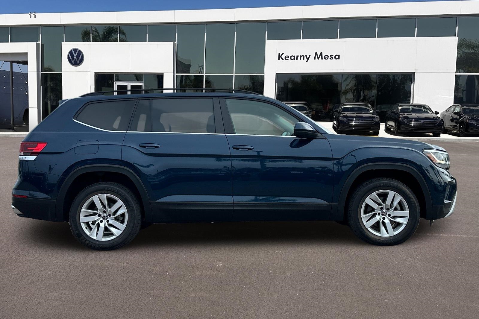 2021 Volkswagen Atlas S photo 3