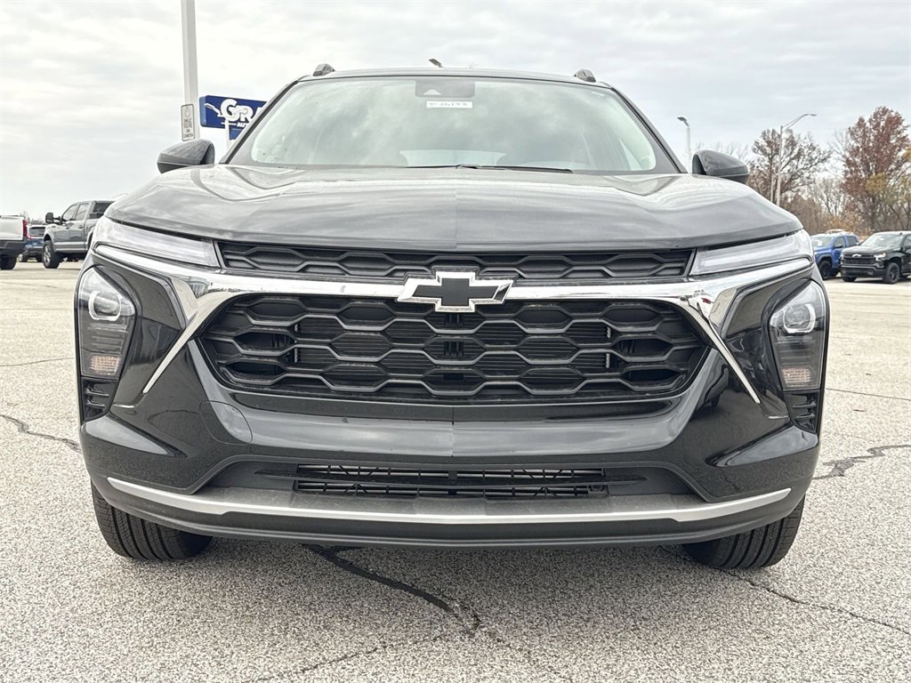 2026 Chevrolet Trax LT photo 2