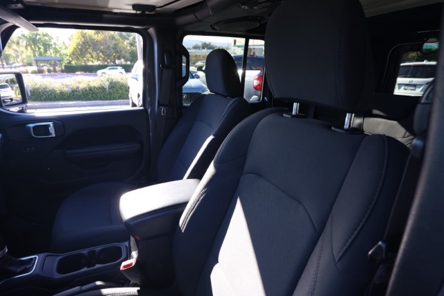 2018 Jeep Wrangler Unlimited Sport S photo 13