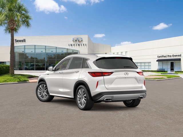 2025 Infiniti QX50 Luxe AWD photo 4