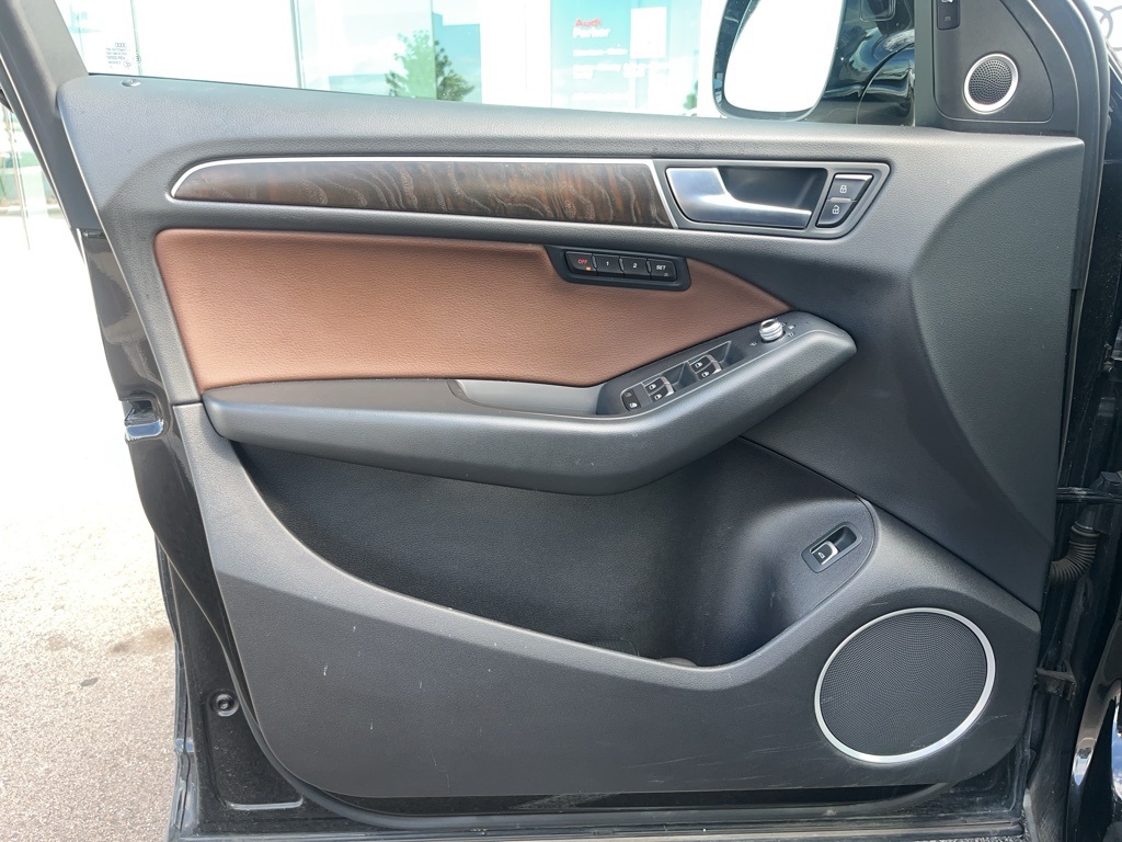 2016 Audi Q5 2.0T Premium Plus photo 4