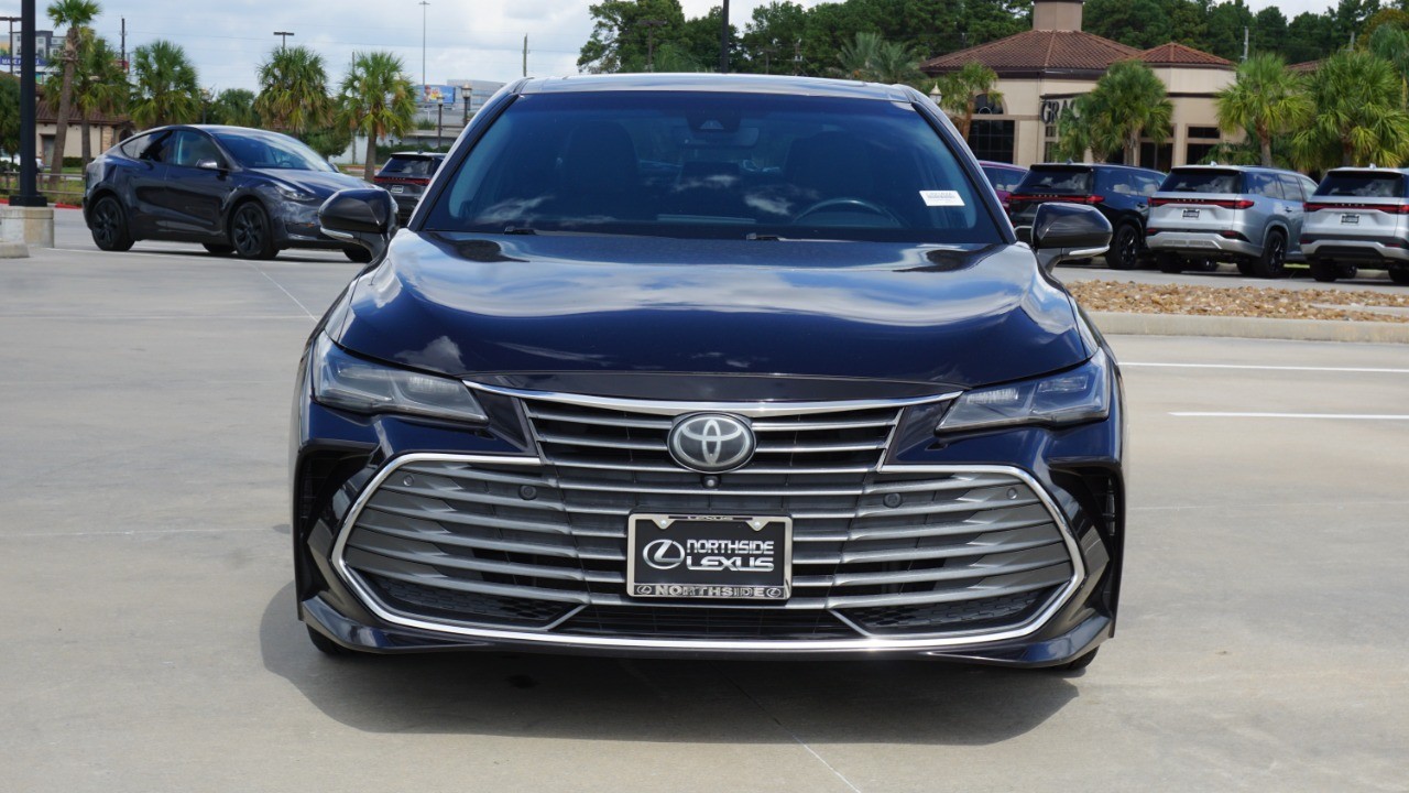 2021 Toyota Avalon Limited photo 2