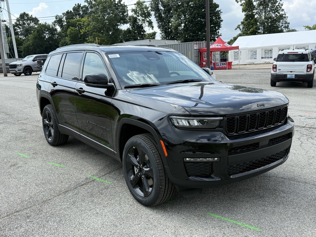 2025 Jeep Cherokee Limited photo 4
