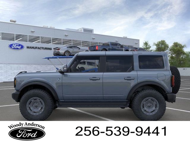 2025 Ford Bronco Outer Banks photo 3
