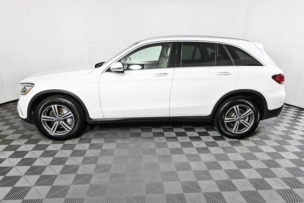 2020 Mercedes Benz GLC 300 photo 2
