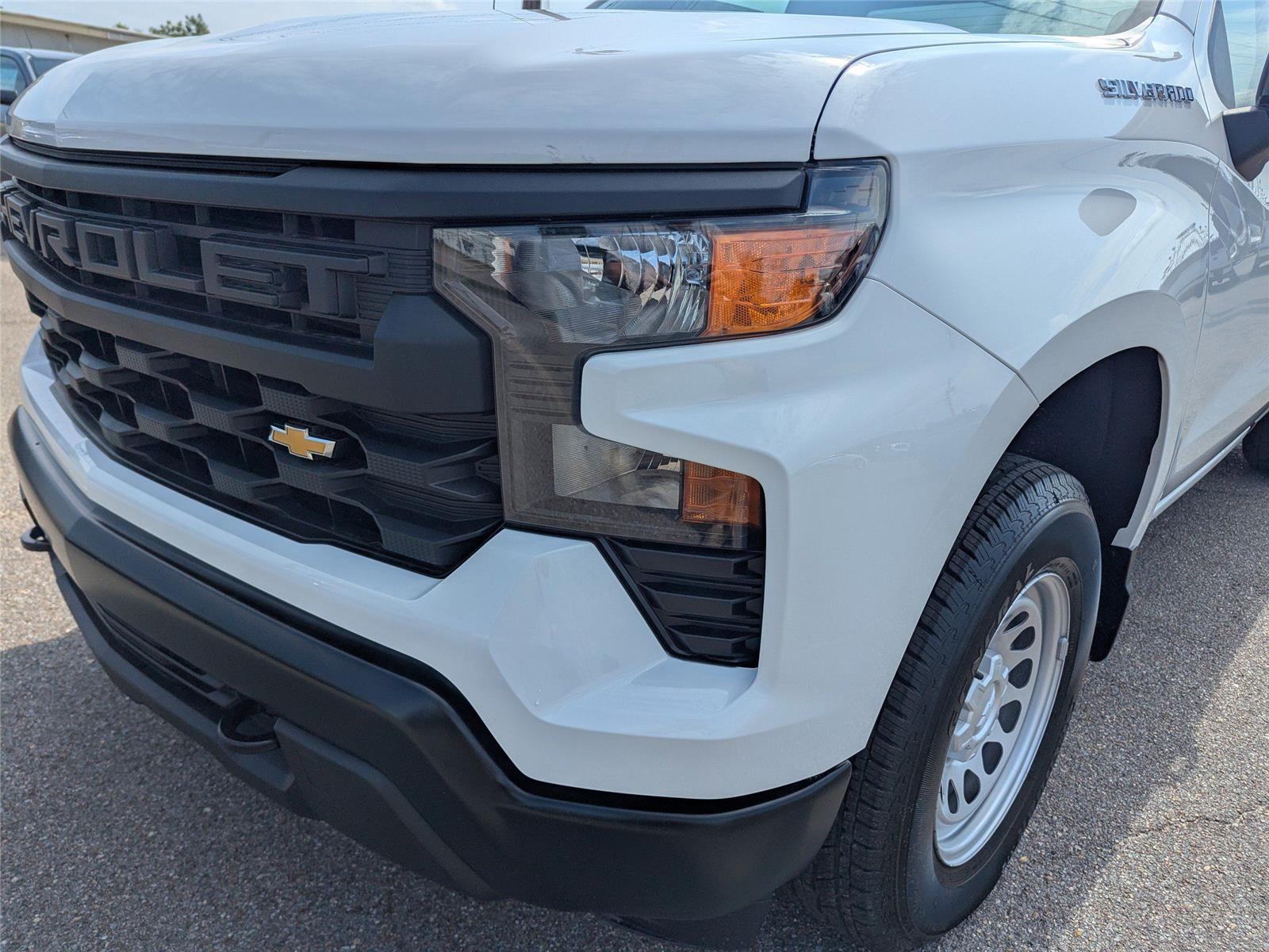2026 Chevrolet Silverado 1500 Work Truck photo 9