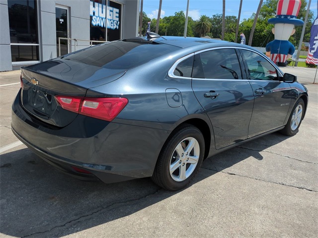 2020 Chevrolet Malibu LS photo 4