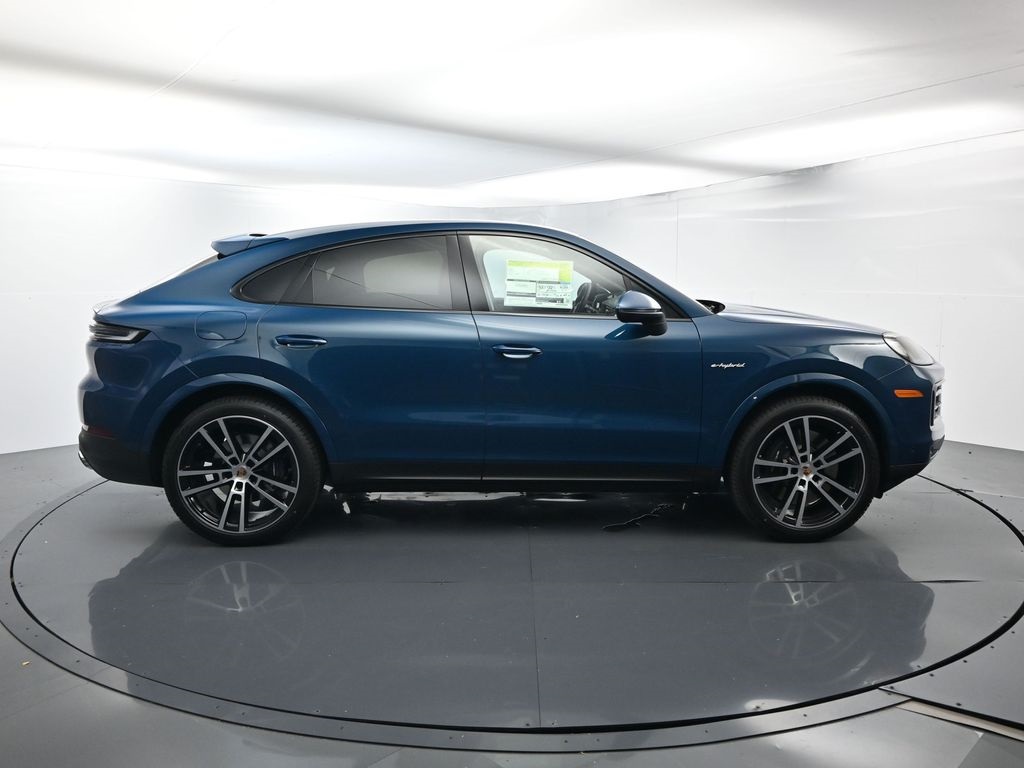 2026 Porsche Cayenne E-Hybrid Coupe photo 14