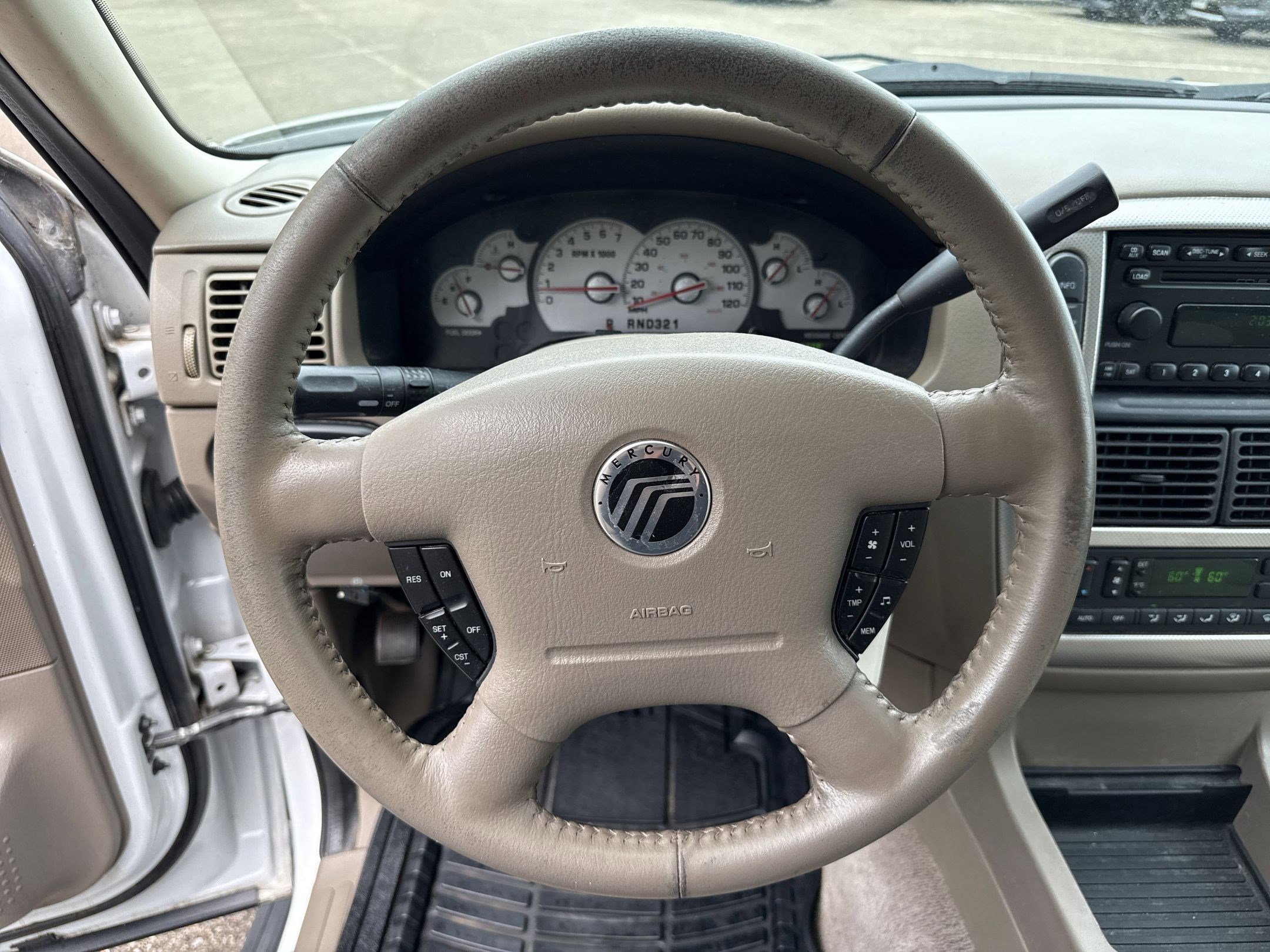 2004 Mercury Mountaineer photo 13