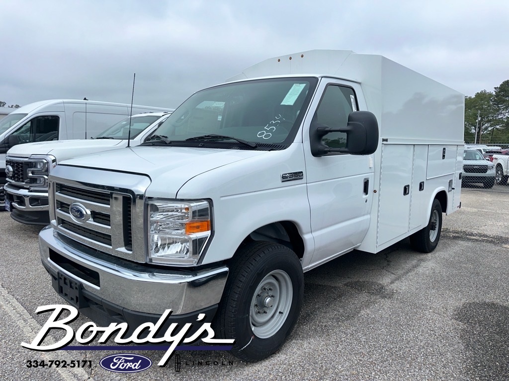 2025 Ford E-350 Base photo 2