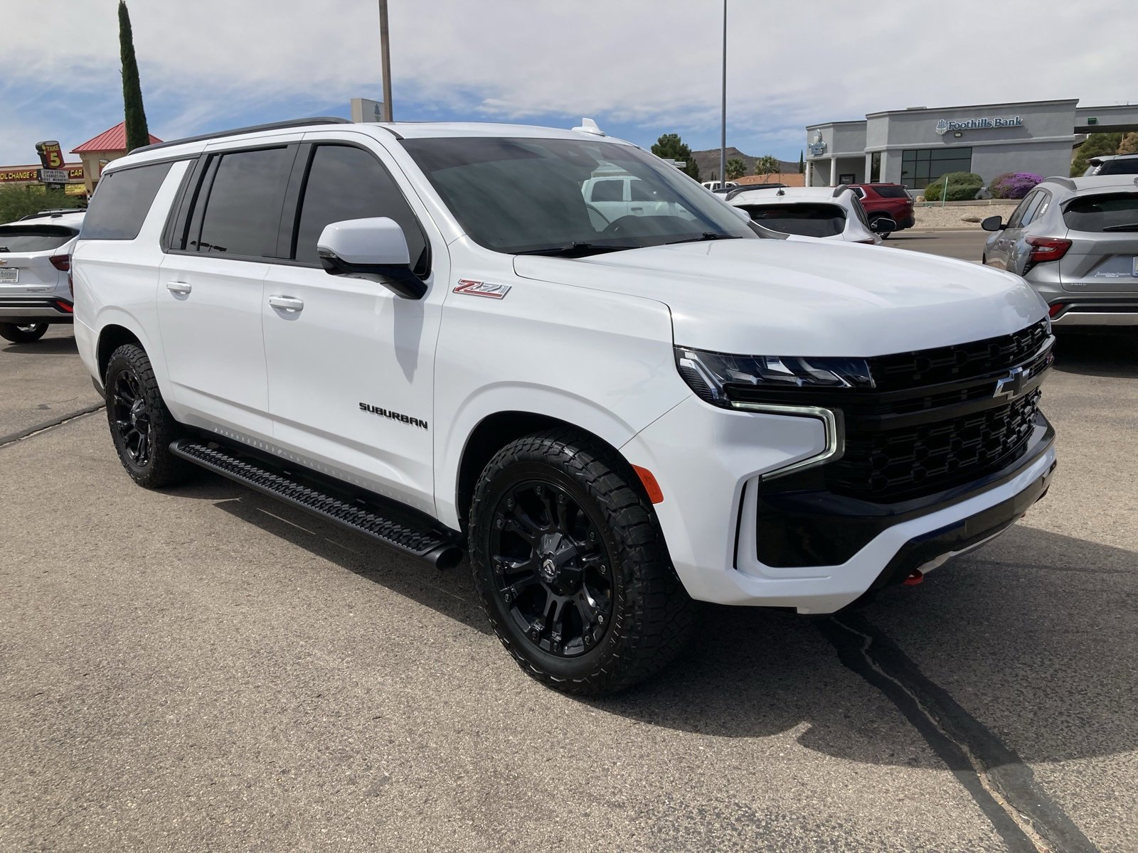 2024 Chevrolet Suburban Z71 photo 3