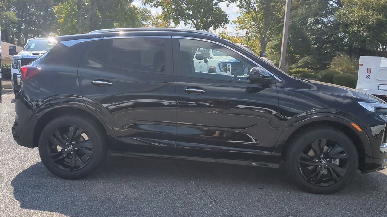 2026 Buick Encore GX Sport Touring photo 9