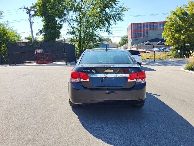 2015 Chevrolet Cruze photo 4