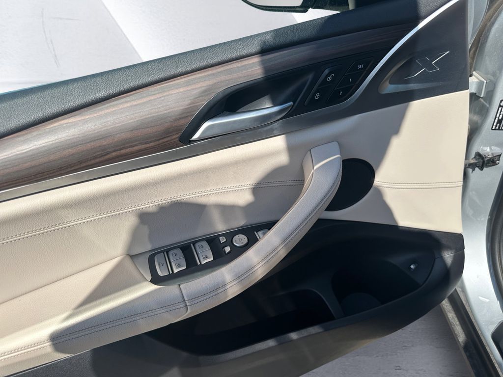 2021 Bmw X3 xDrive30e photo 9