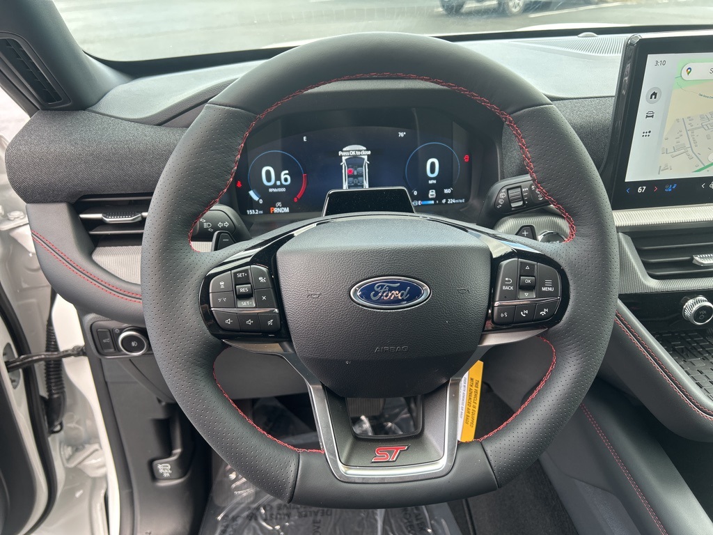 2025 Ford Explorer ST photo 22