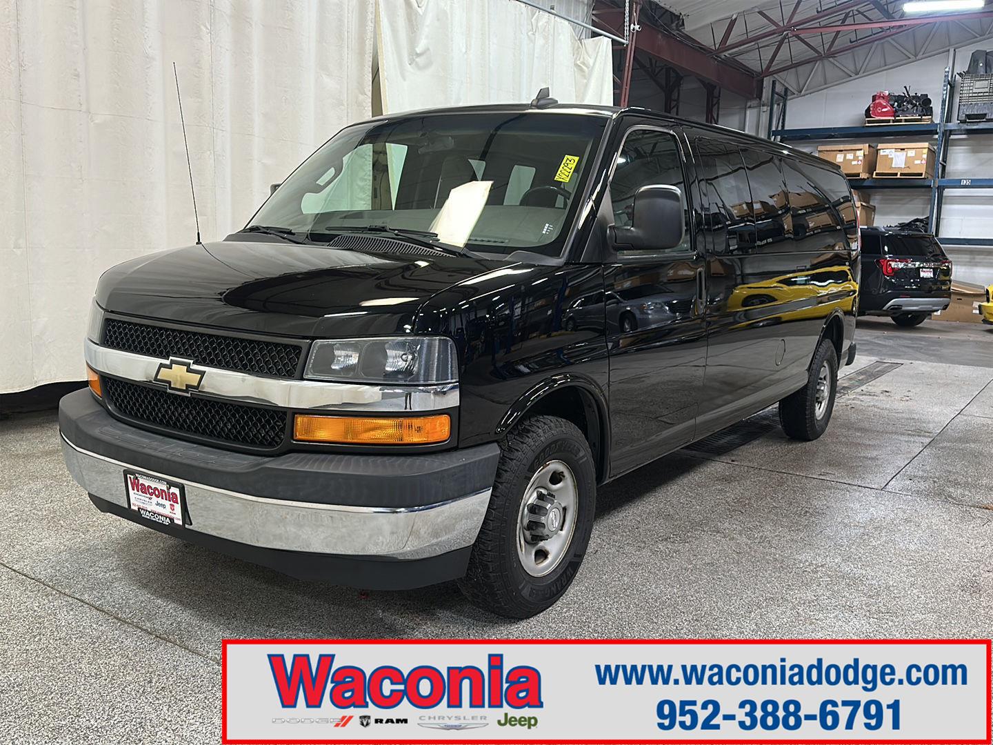 2017 Chevrolet Express Passenger LS